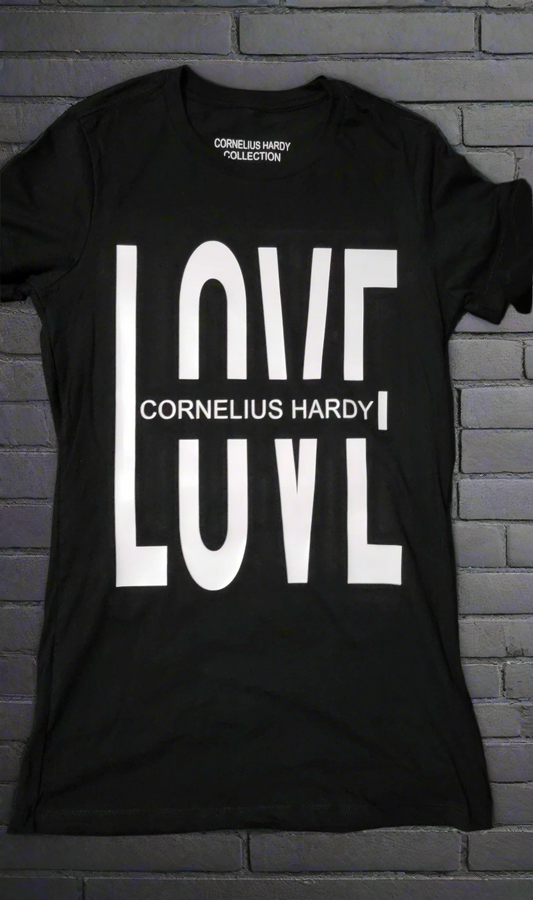 Women's Love Graphic Tee